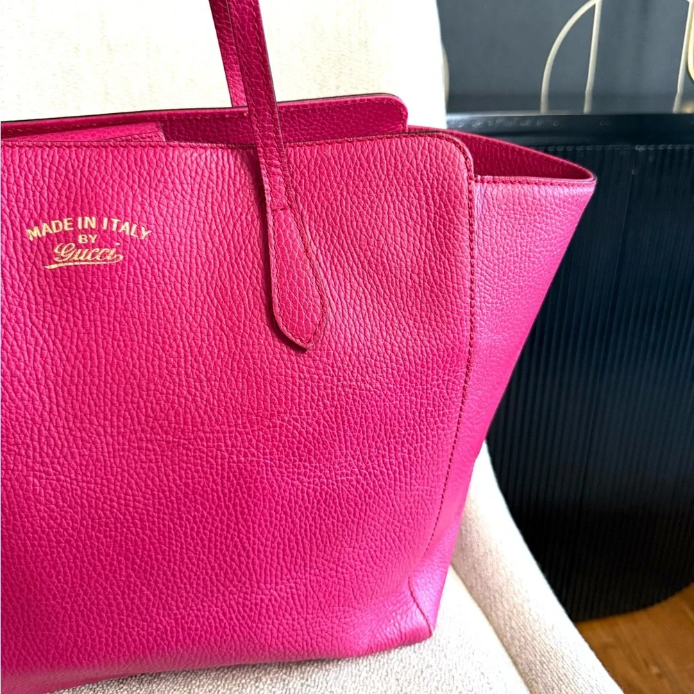 Gucci authentic pink leather large Swing tote bag beige lining